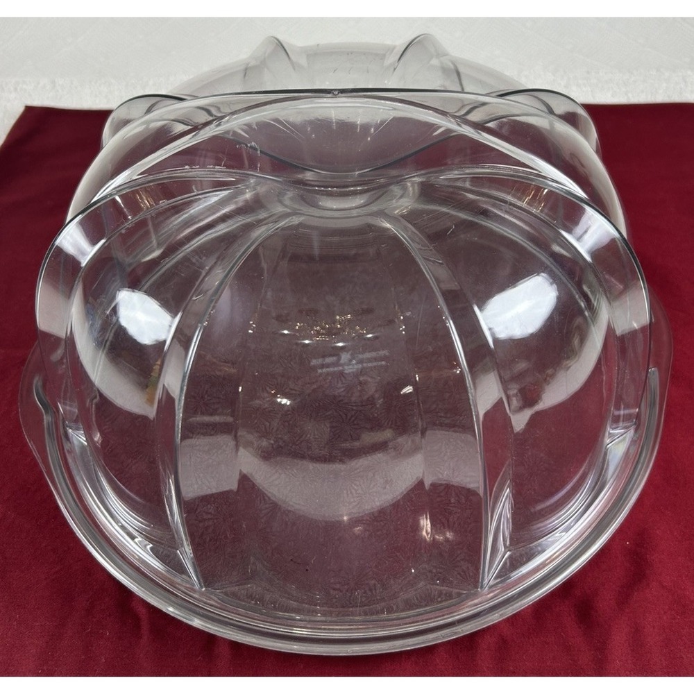 Nordic Ware Bundt Cake Keeper Twist To Lock Lid Classic 12 Cup USA *EUC*